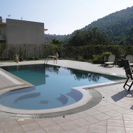 Awesome Home In Agia Marina Aigina With 5 Bedrooms, Private Swimming Pool And Outdoor Swimming Pool Exteriör bild